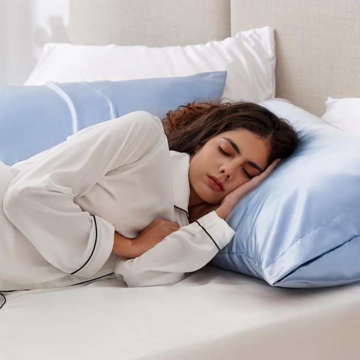 Love's Cabin Satin Pillowcase Set (Sky Blue, 20x30 inches) - Queen Size (image 2)