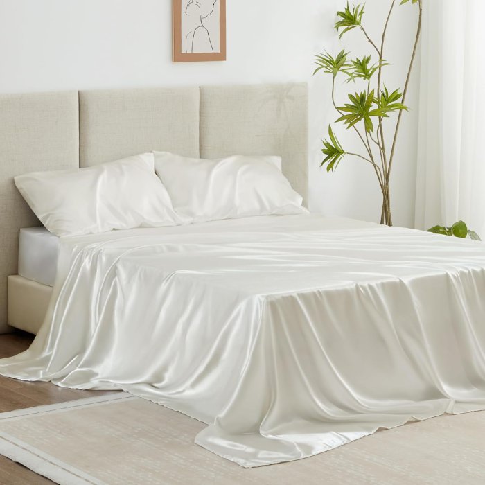 Love's cabin Satin Queen Sheets Set - Ivory Silky Satin Bed Sheets Set