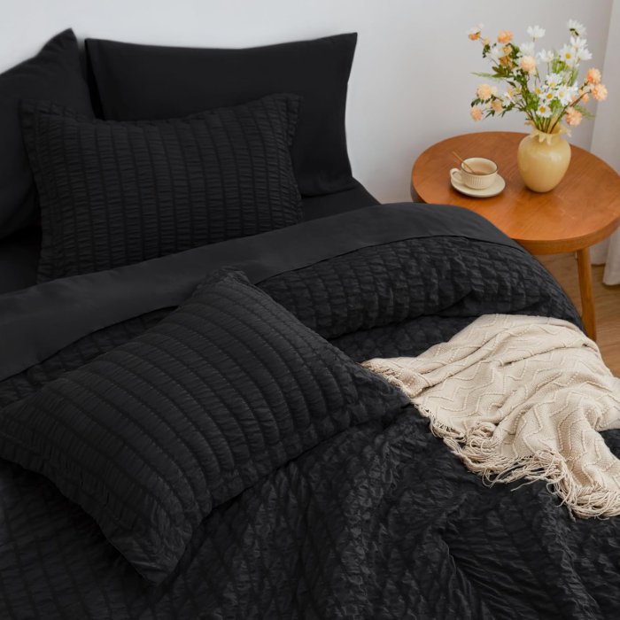 Love's Cabin Seersucker Black King Size Comforter Set 7 Pieces (image 4)