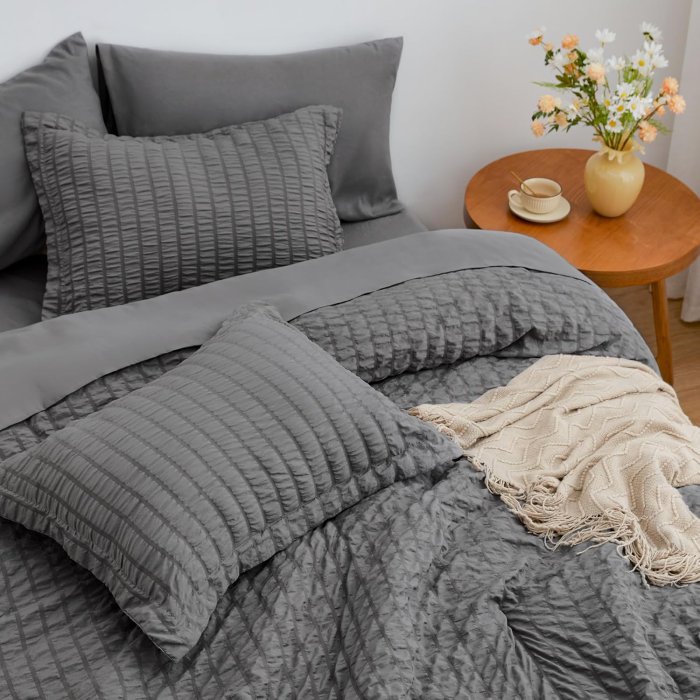 Love's cabin Seersucker Dark Grey King Size Comforter Set 7 Pieces (image 4)